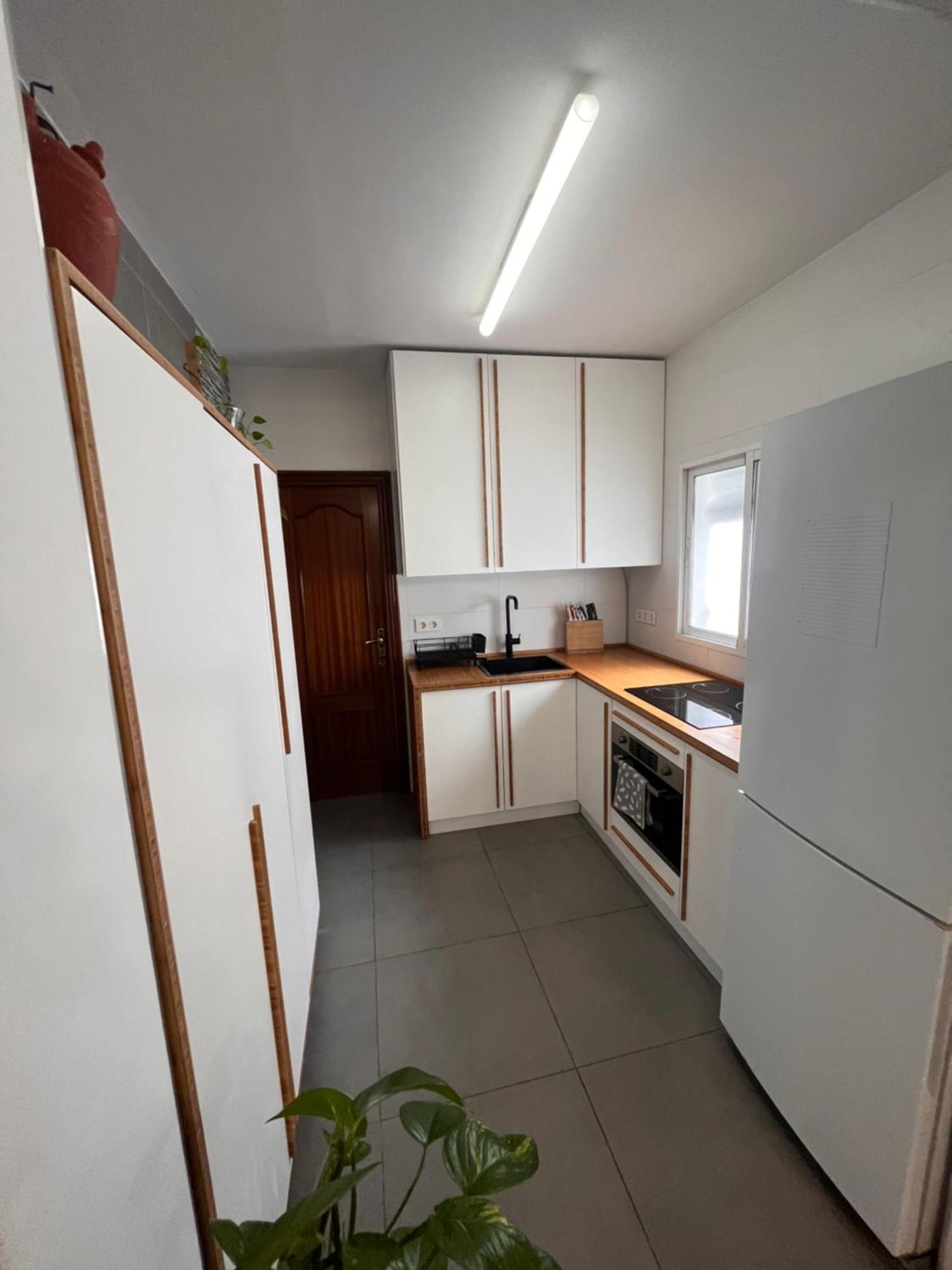Completo Z24 En Camas Appartement Séville
